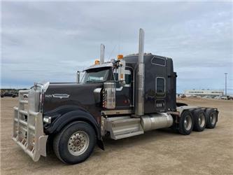 Kenworth W900