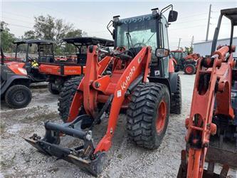 Kubota R640R43