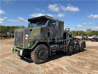 Oshkosh M1070