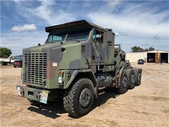 Oshkosh M1070