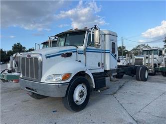 Peterbilt 335