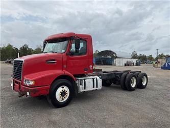 Volvo VHD64B