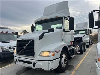 Volvo VNM