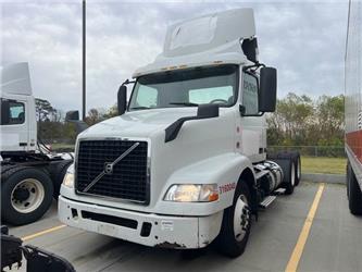 Volvo VNM