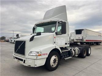 Volvo VNM