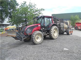 Valtra T121