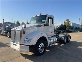 Kenworth T880