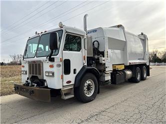 Peterbilt 320