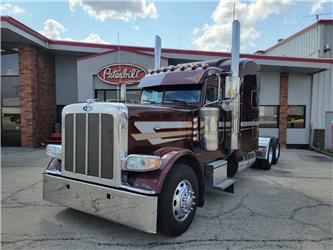 Peterbilt 389