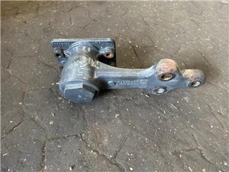 Volvo  STEERING BRACKET / LINK ARM 21461100 / 22249