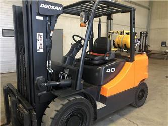 Doosan G40S-5