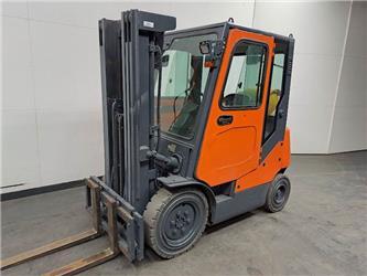 Doosan G25E-5