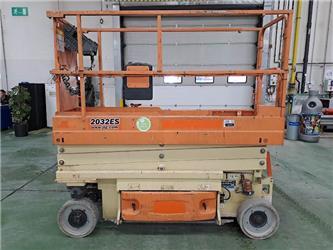 JLG 2032ES