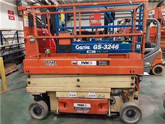 JLG 2032ES