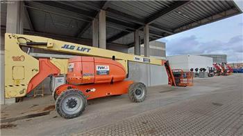 JLG 800AJ