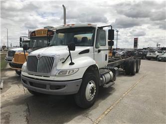 International 4400