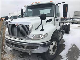 International 4400