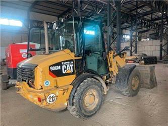 CAT 906M