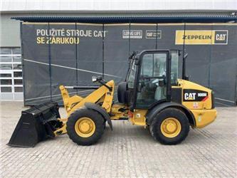 CAT 906M