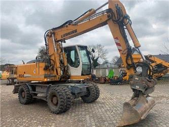 Liebherr A904C