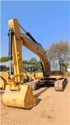 CAT 323D3