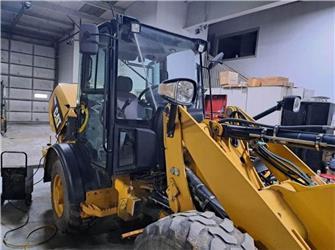 CAT 906H