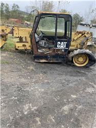 CAT TH82