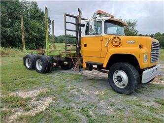 Ford L8000