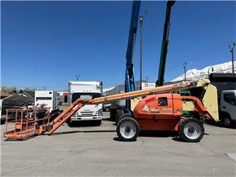 JLG 600AJ