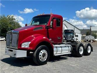 Kenworth T880