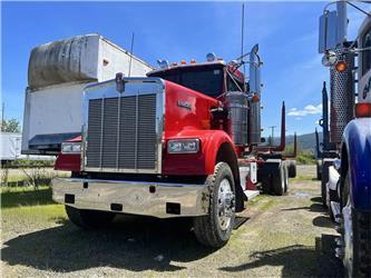 Kenworth W900B