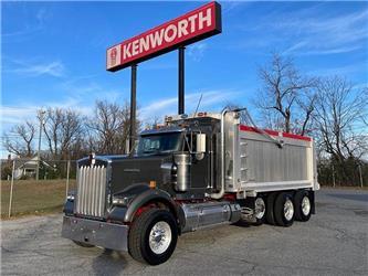 Kenworth W900B