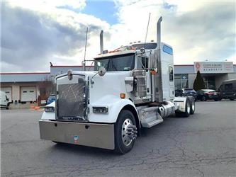 Kenworth W900L