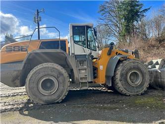 Liebherr L586