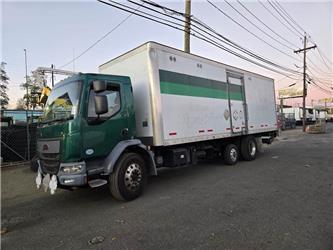 Peterbilt 220