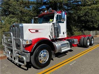 Peterbilt 389