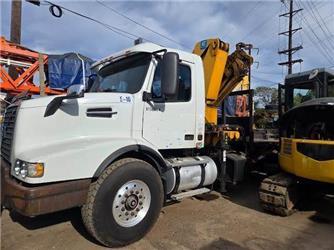 Volvo VNL64TV04