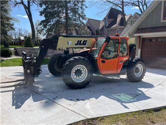 JLG 742