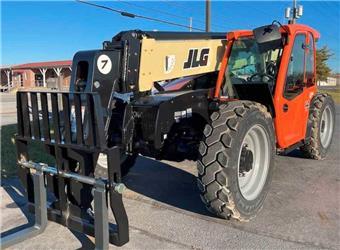 JLG 742