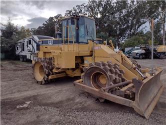 CAT 815F