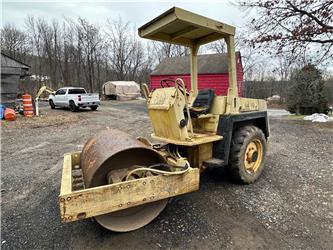 Bomag BW142