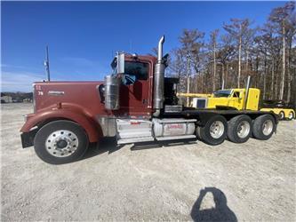 Kenworth W900L