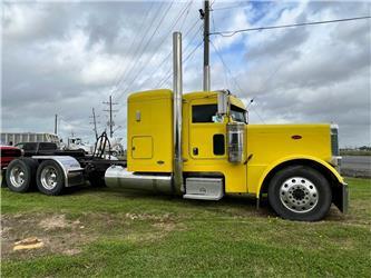 Peterbilt 379