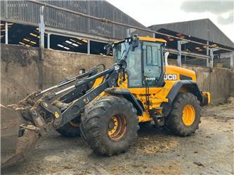 JCB 435S