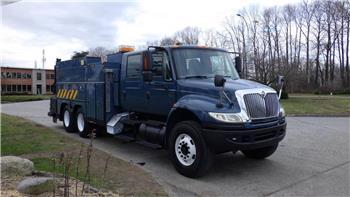 International 4400