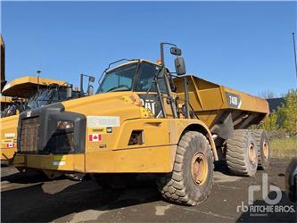 CAT 740B