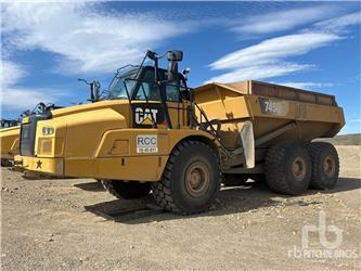 CAT 745C