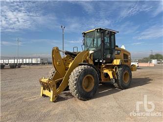 CAT 926M