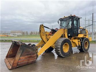 CAT 930M