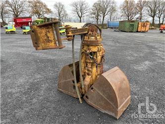  Clamshell Bucket